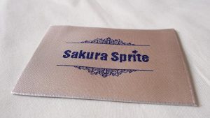 double-shuttle-woven-clothing-label-front